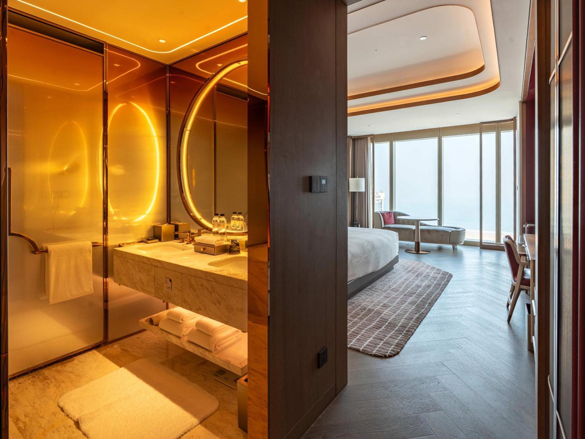 Mgm Qingdao Hotel Bagian luar foto